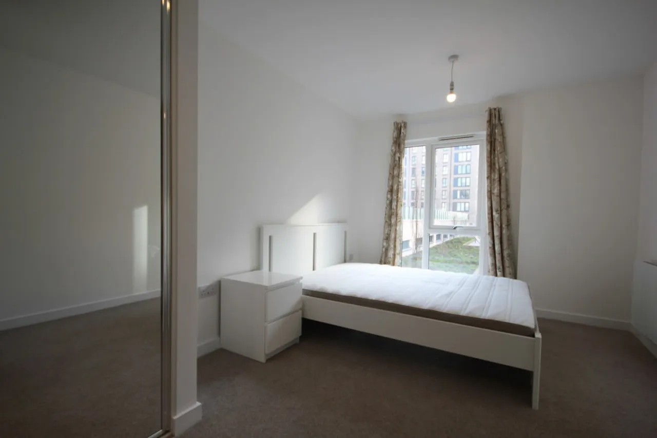 Hamilton Apartments, Spring Street, Park Central, B15, photo 6