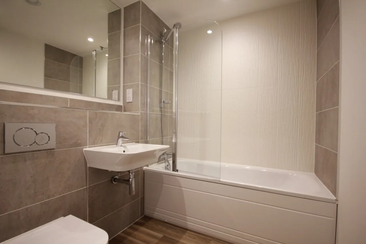 Hamilton Apartments, Spring Street, Park Central, B15, photo 7