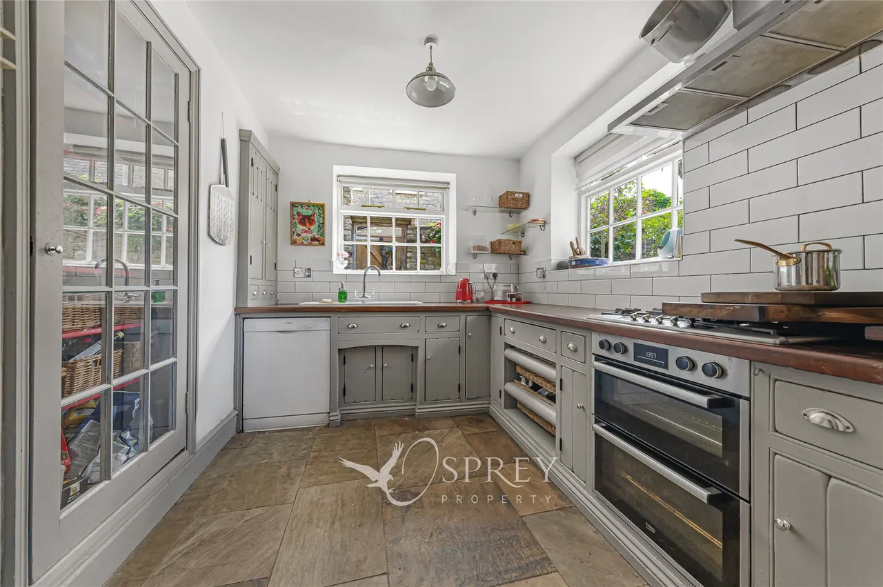 North Street, Oundle, PE8, photo 3