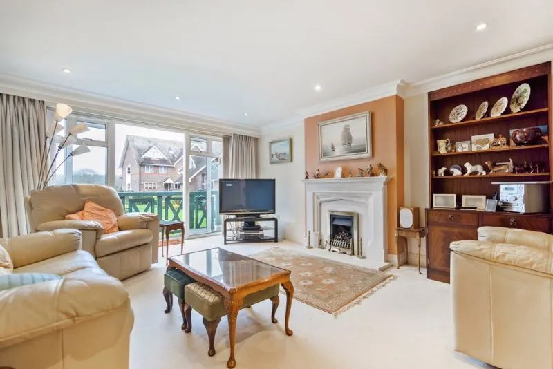 Andrews Reach, Bourne End SL8 5GA, photo 8