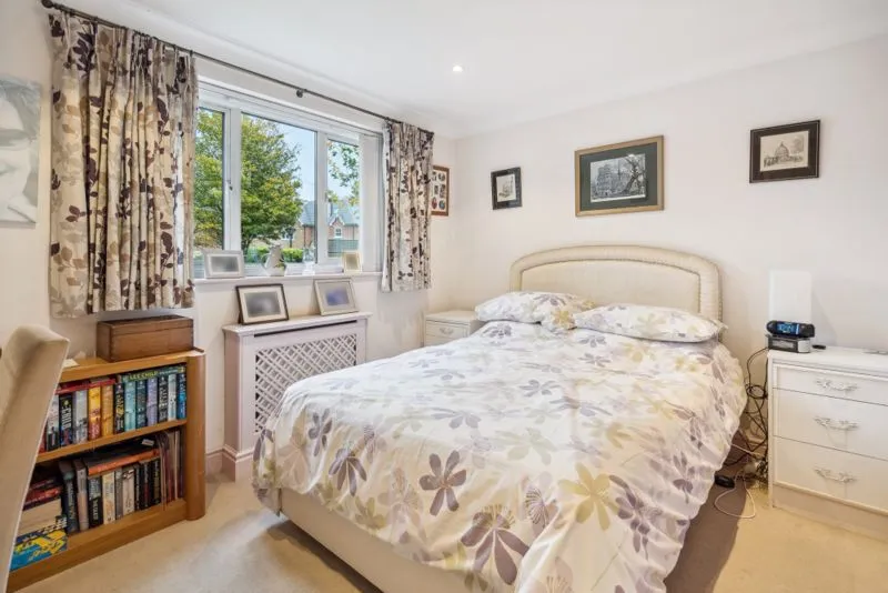 Andrews Reach, Bourne End SL8 5GA, photo 13