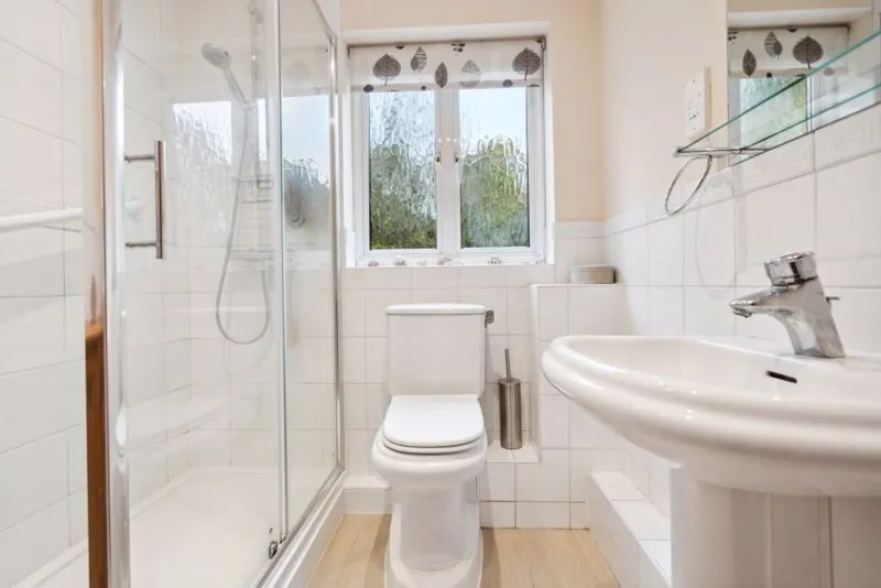 Andrews Reach, Bourne End SL8 5GA, photo 12