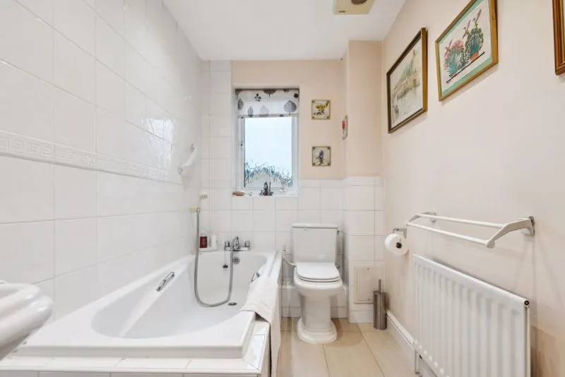 Andrews Reach, Bourne End SL8 5GA, photo 14