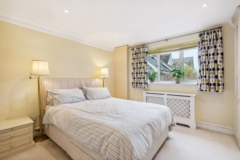 Andrews Reach, Bourne End SL8 5GA, photo 11