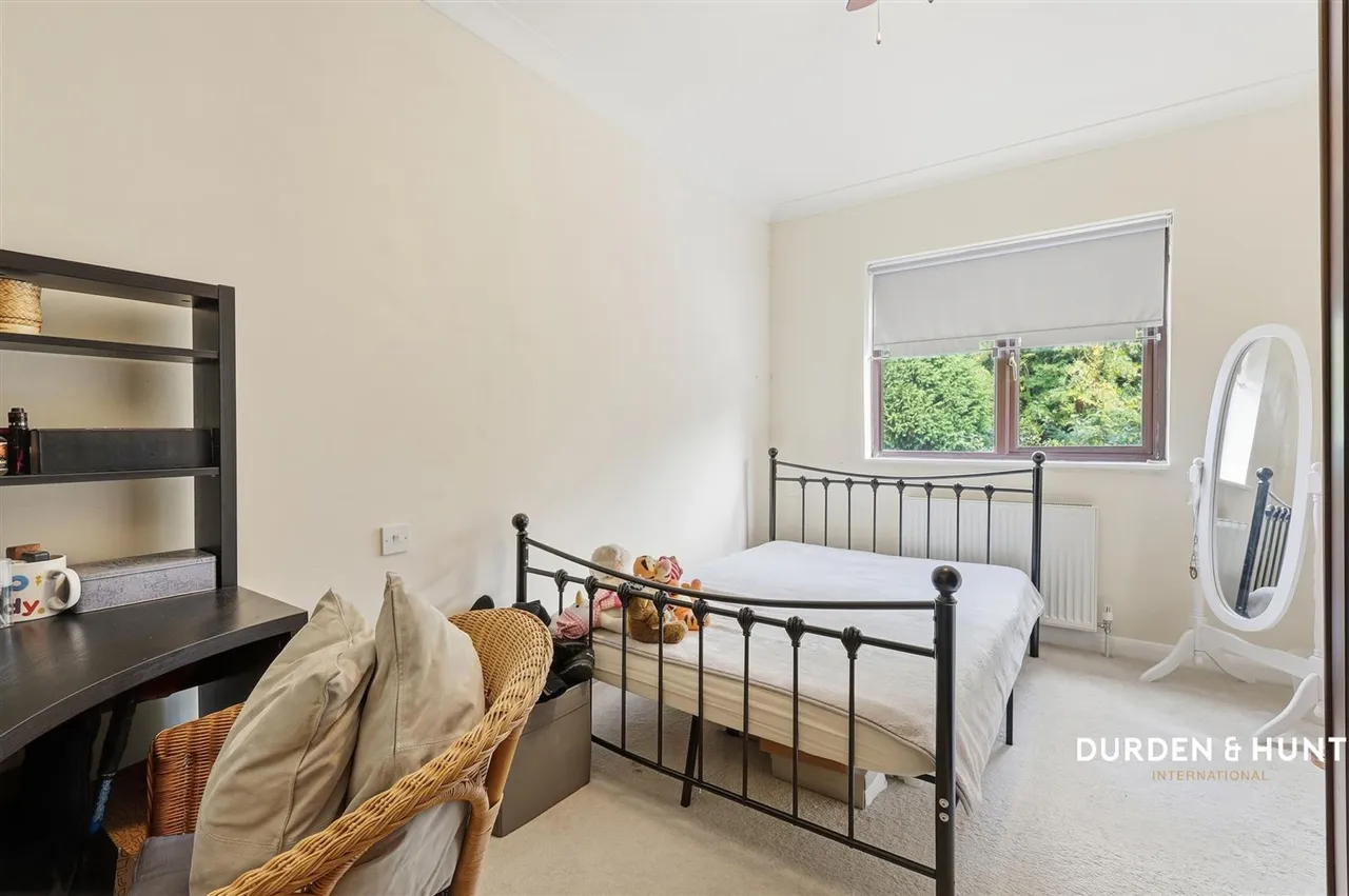 Northumberland Avenue, Hornchurch, RM11, photo 15