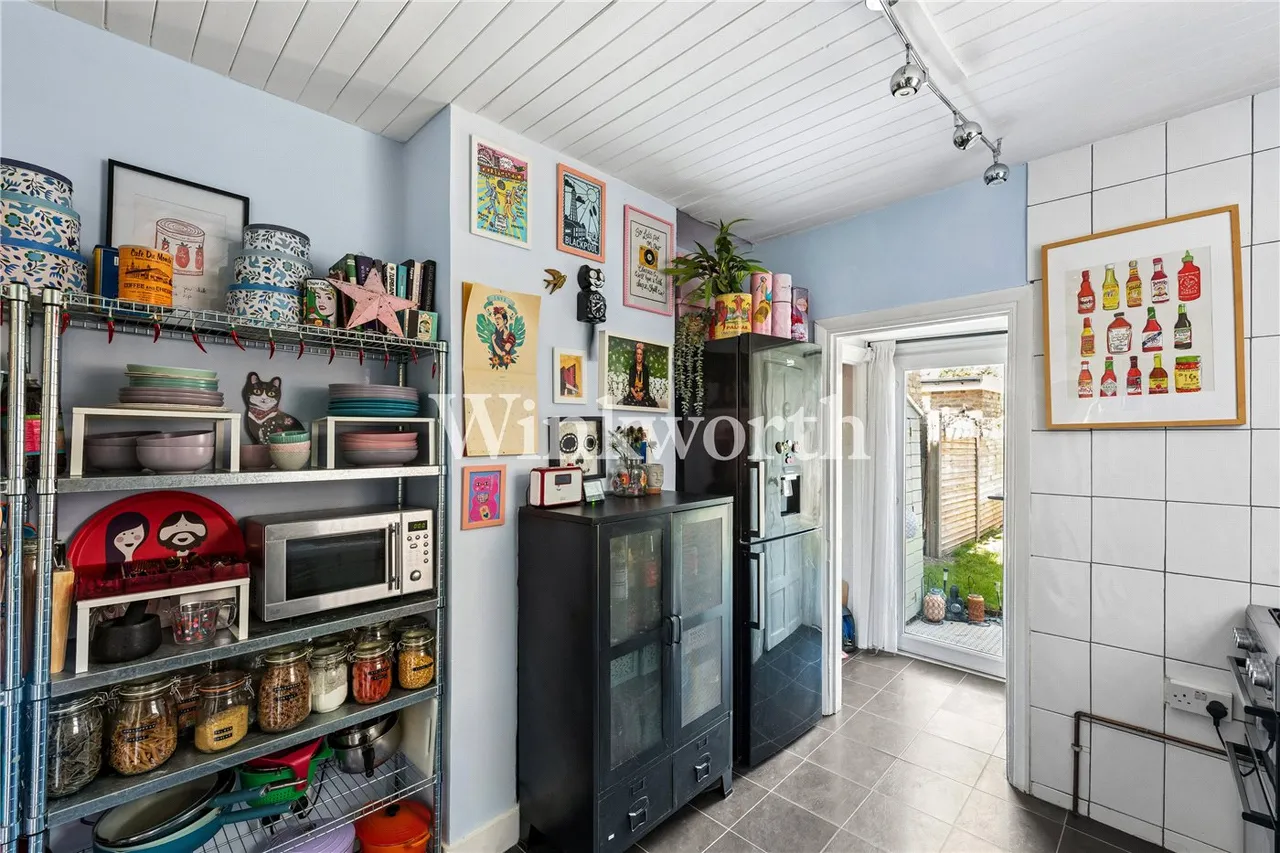 Belton Road, London, N17, photo 8
