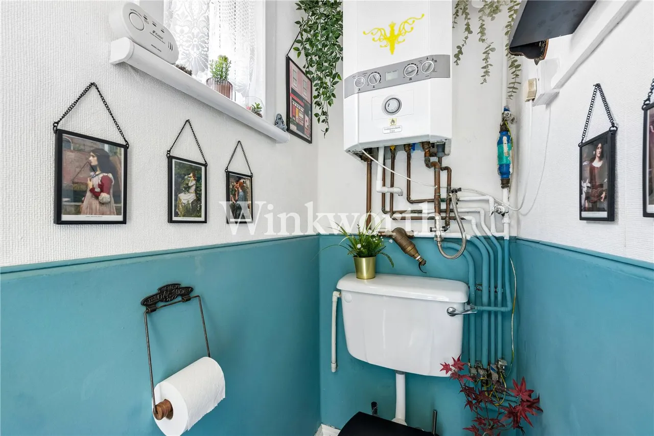 Belton Road, London, N17, photo 12