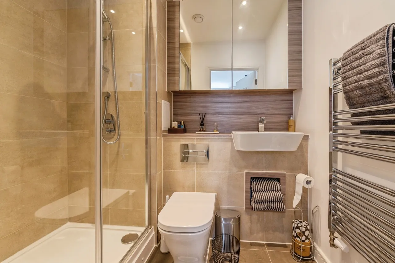 Fairmont Road, Rainham, RM13, photo 4