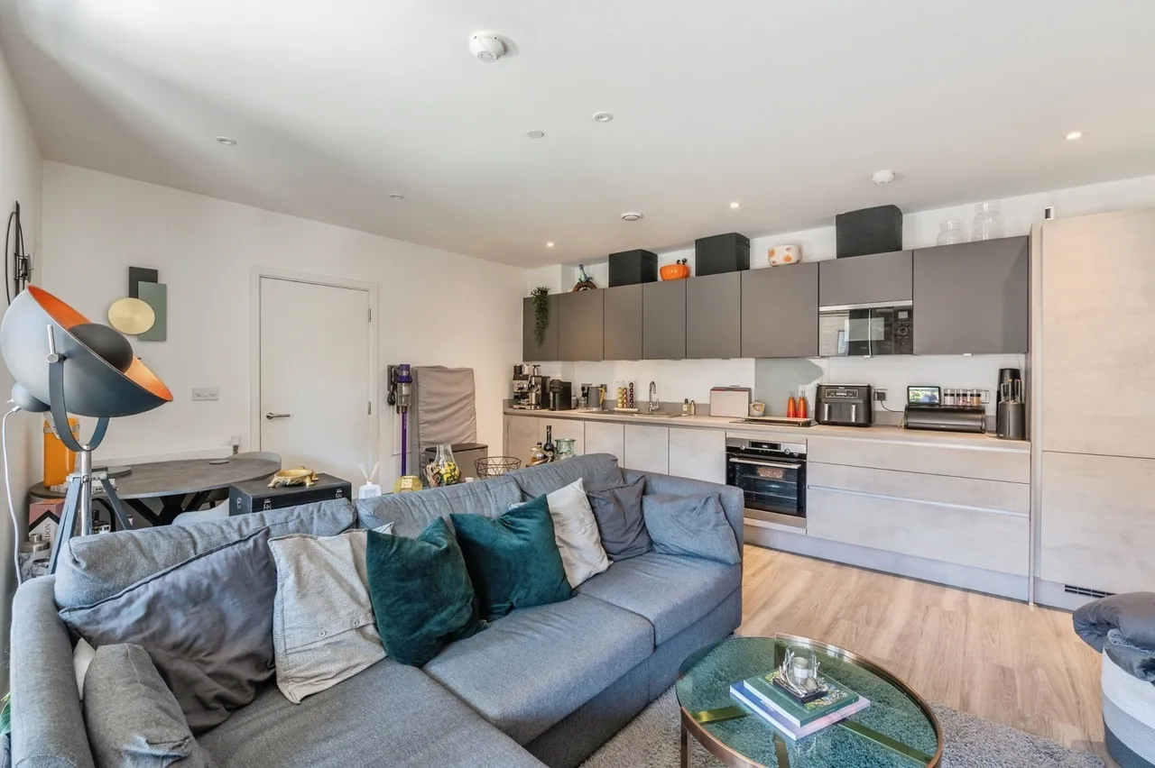 Fairmont Road, Rainham, RM13, photo 14