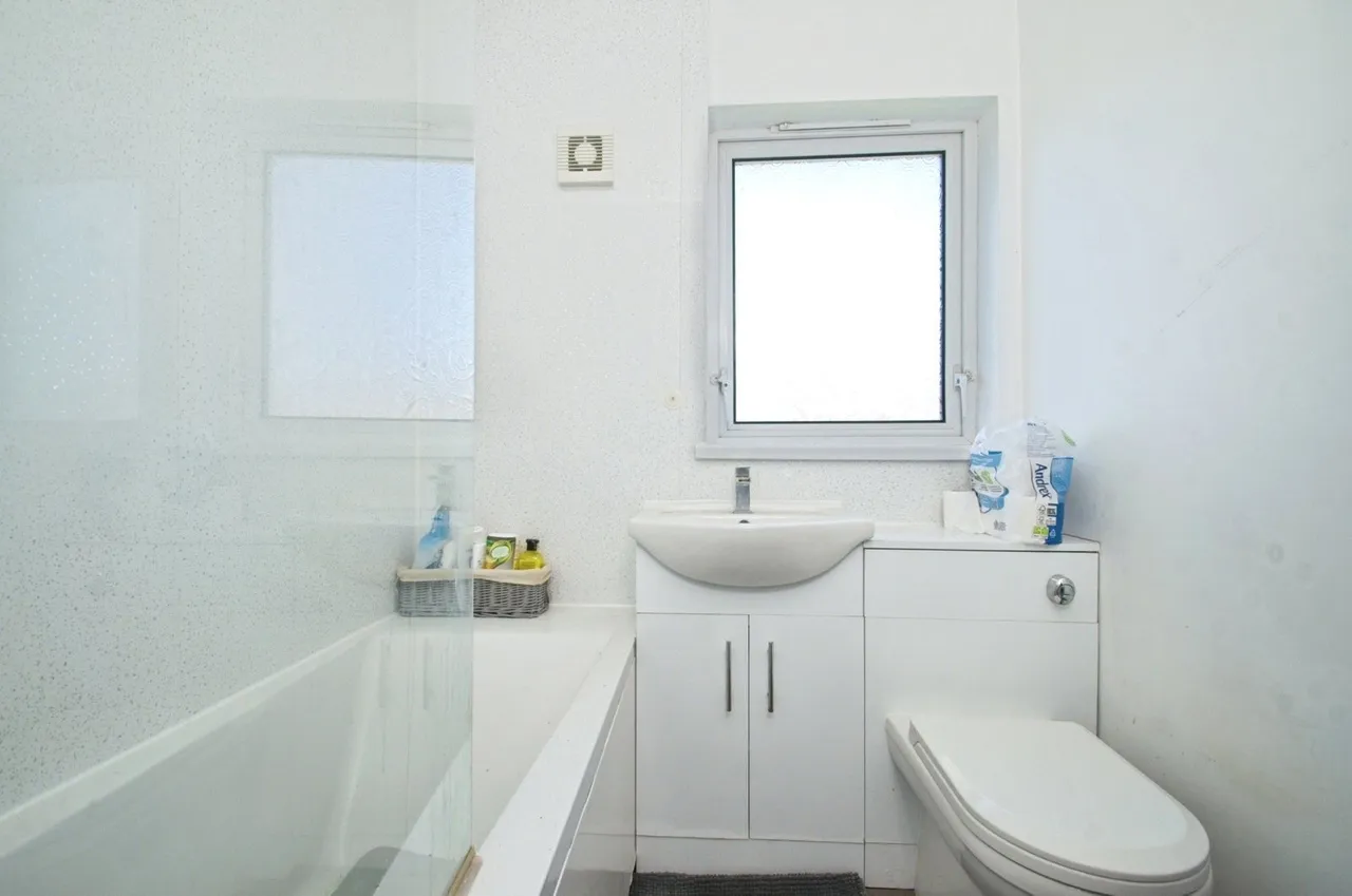 Clydesmuir Road, Cardiff, CF24, photo 5
