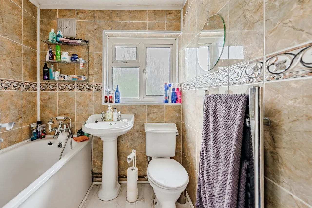The Dingle, Crawley, RH11, photo 14