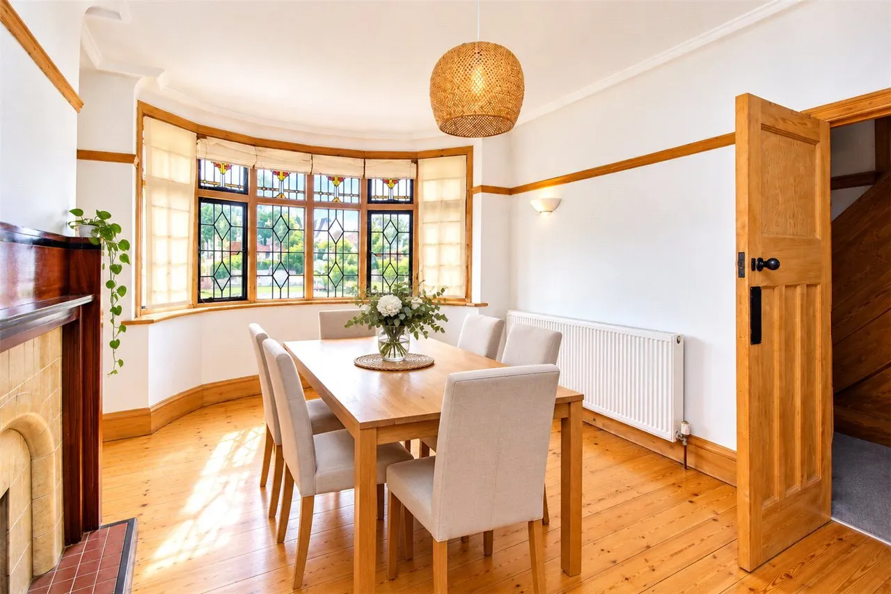 Medway Crescent, Leigh-on-Sea, SS9, photo 4