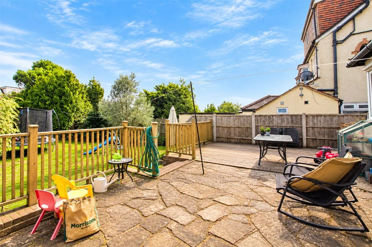 Medway Crescent, Leigh-on-Sea, SS9, photo 12