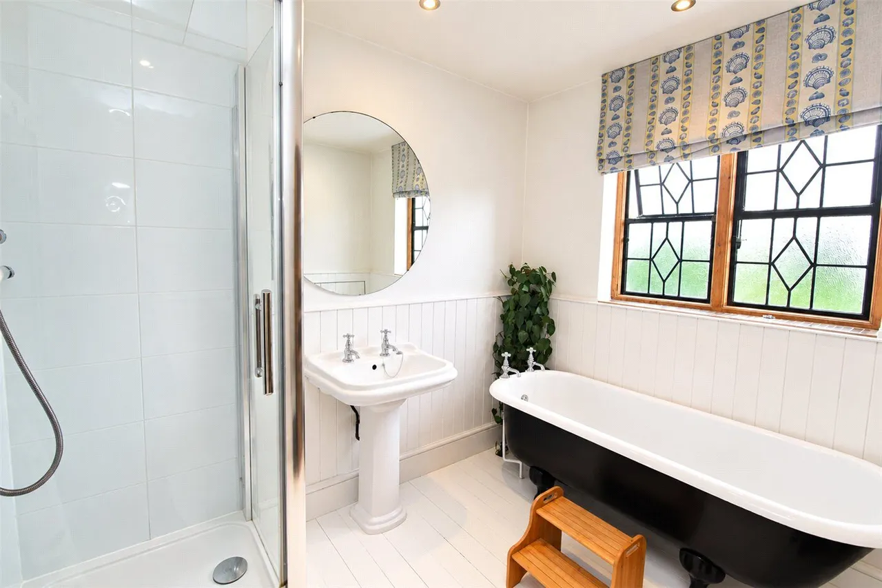 Medway Crescent, Leigh-on-Sea, SS9, photo 10