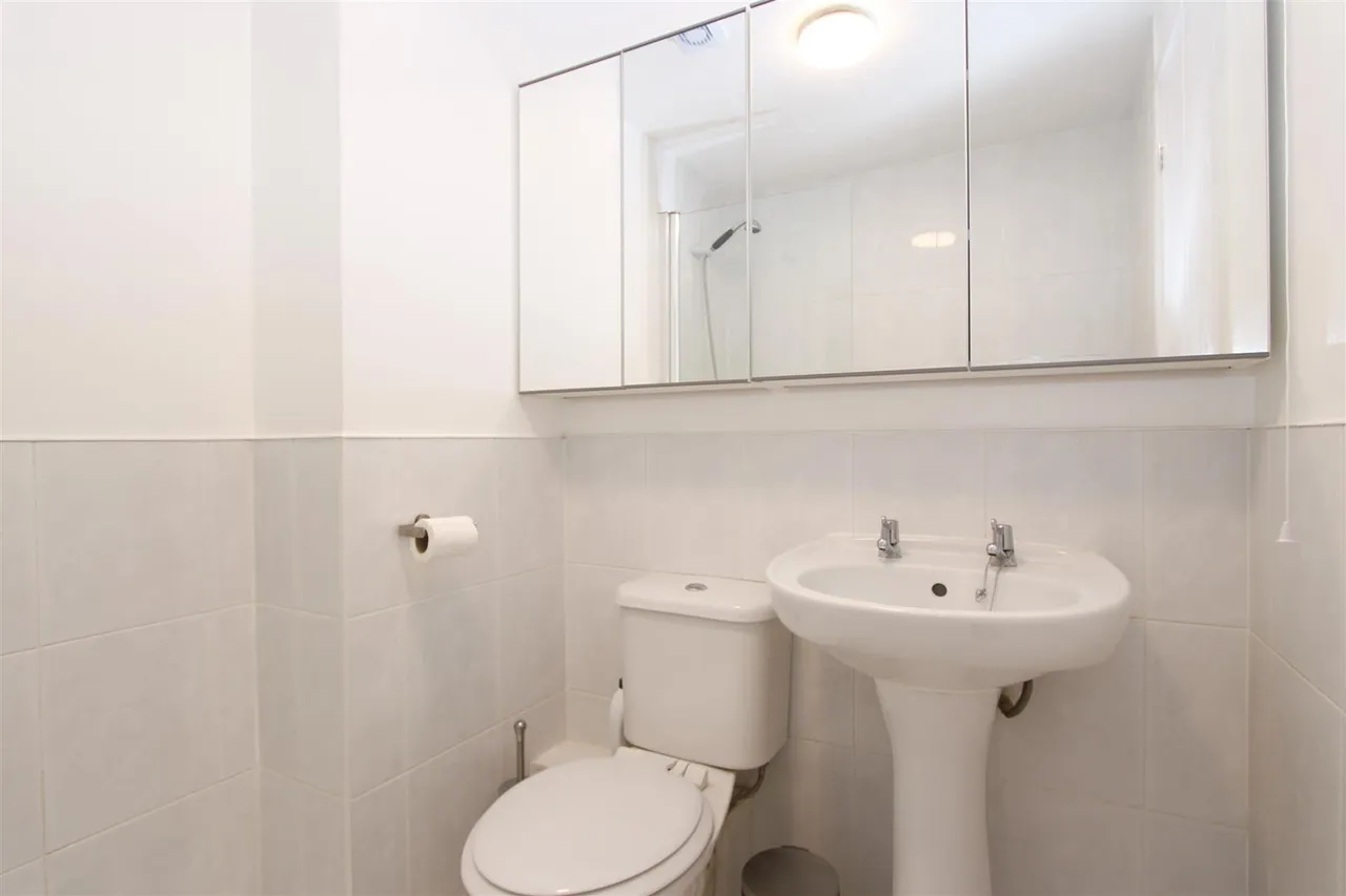 Knowles Close, Yiewsley, West Drayton, UB7 8LZ, photo 5