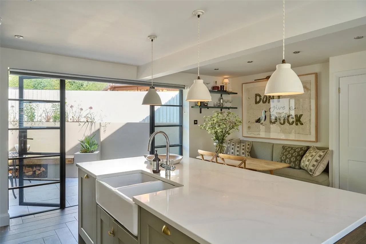 Johnson Place, Henley-in-Arden, B95, photo 4