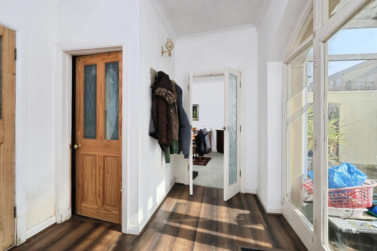 Selwyn Road, Eastbourne, photo 11