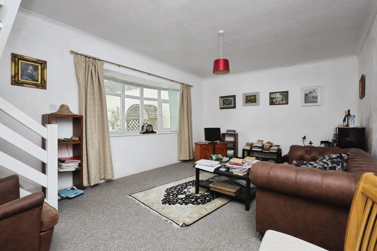 Selwyn Road, Eastbourne, photo 2