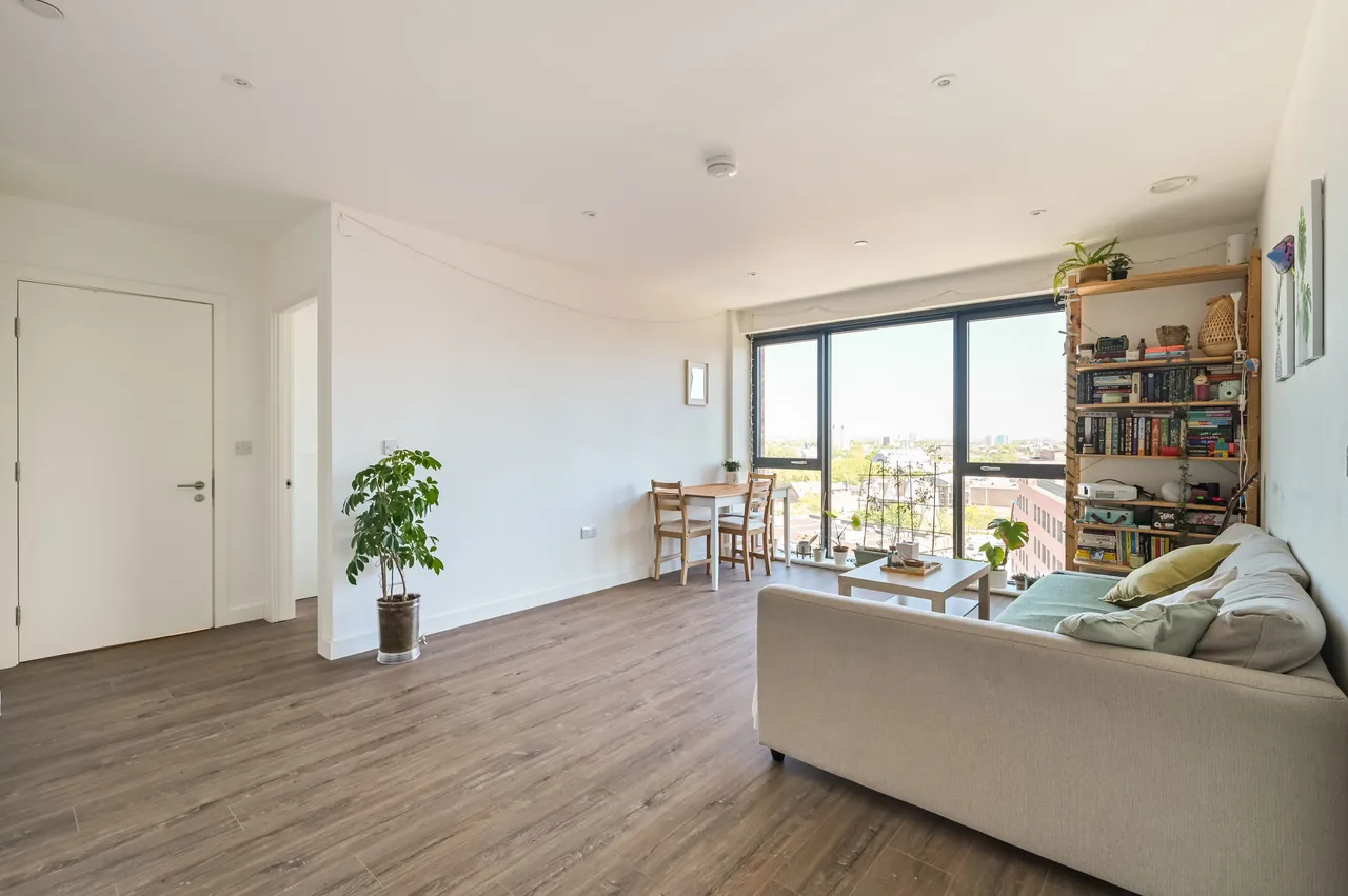 Flat 801, Headwater Point, London, photo 12
