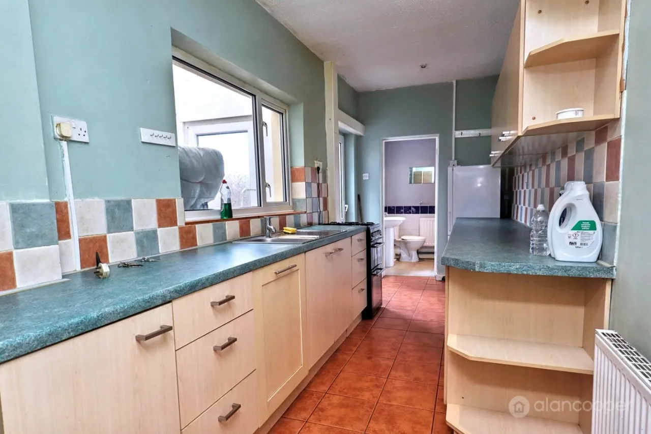 Coventry Road, Nuneaton, CV11, photo 6