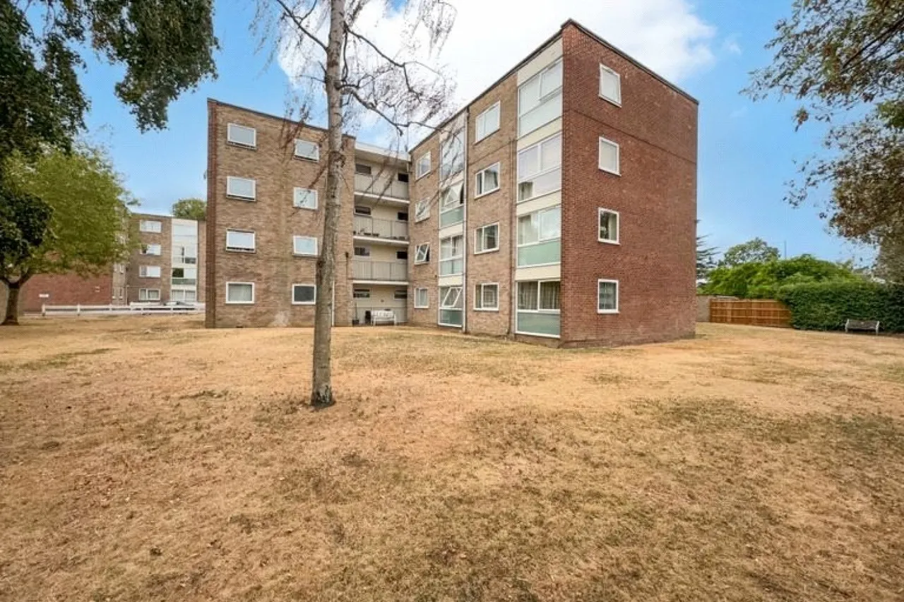 1 bed flat for sale, Hansart Way, Enfield, EN2