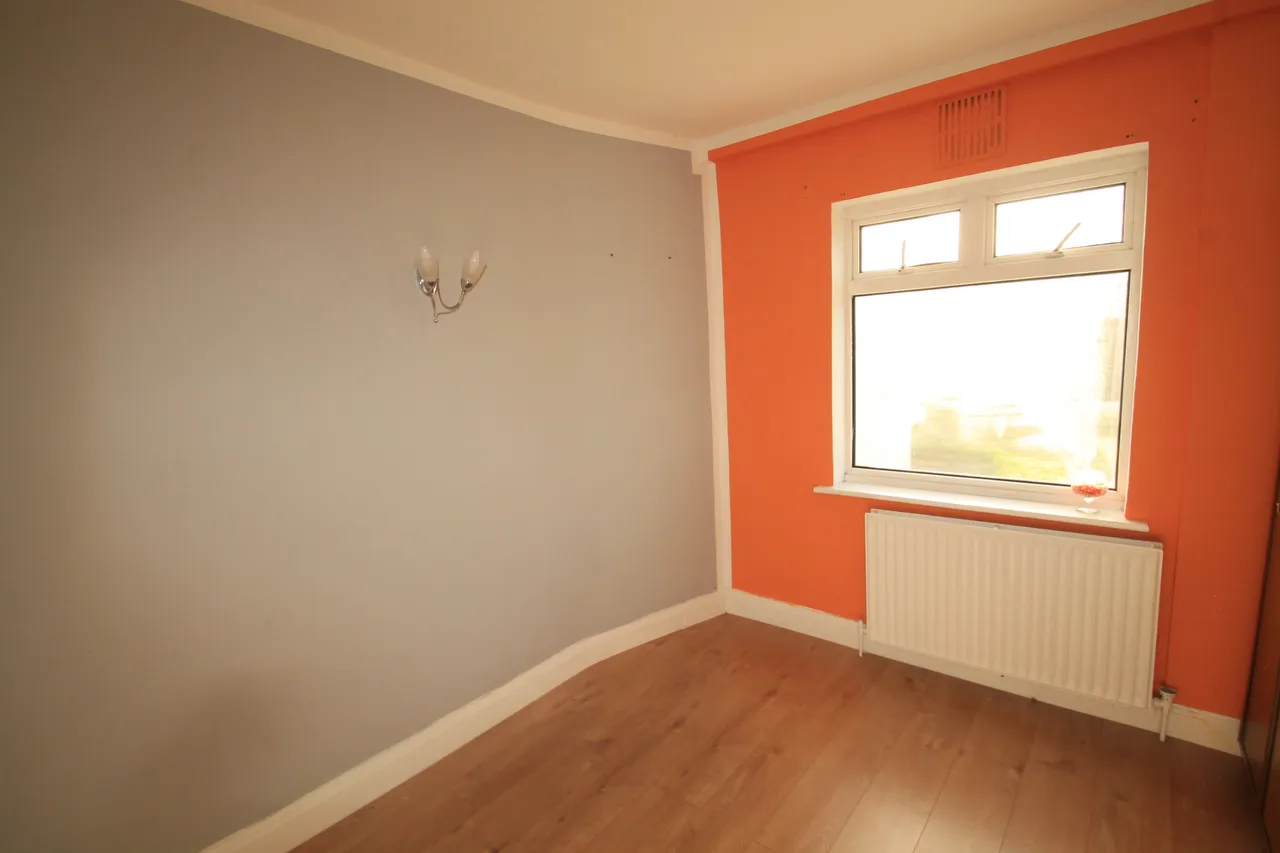 Burnham Crescent, Dartford, photo 5