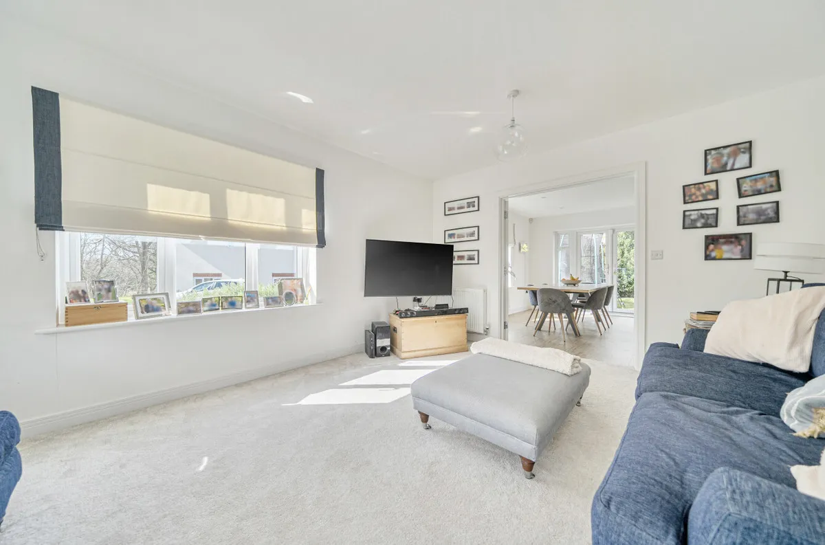 Billingshurst, RH14 9ZT, photo 6