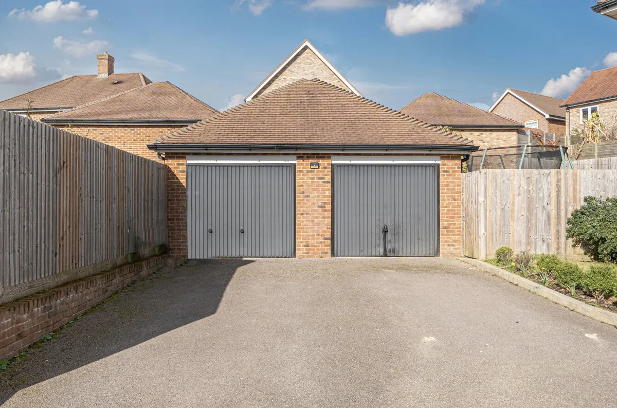Billingshurst, RH14 9ZT, photo 19