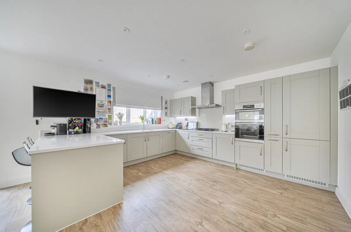 Billingshurst, RH14 9ZT, photo 5