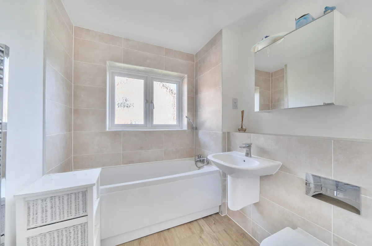 Billingshurst, RH14 9ZT, photo 9
