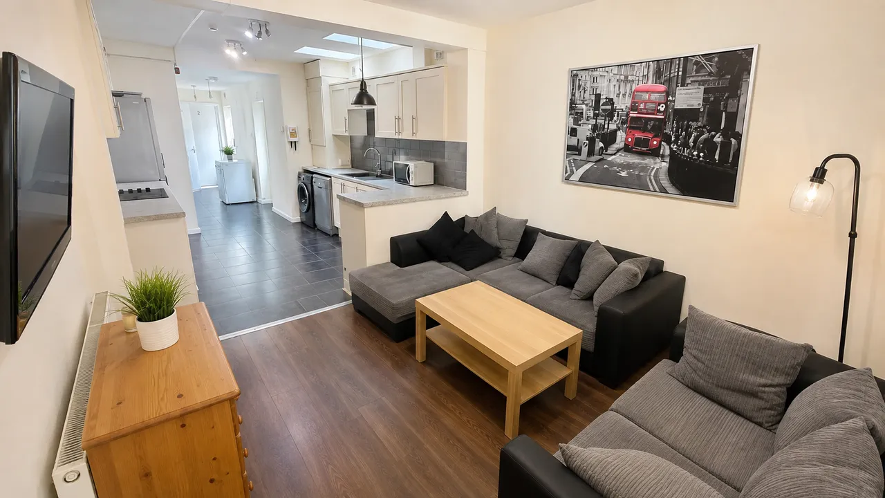 Heeley Road, B29, photo 3