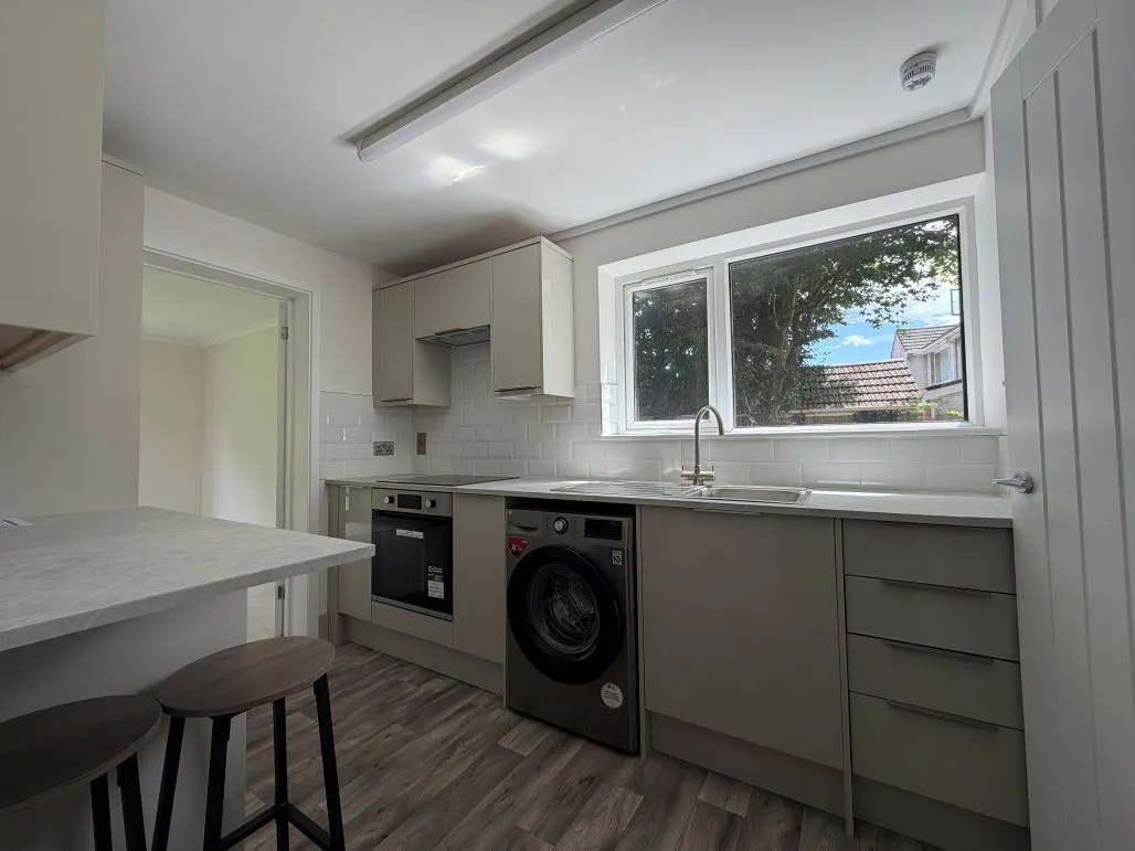 Lee Court Cardiff, CF14, photo 21