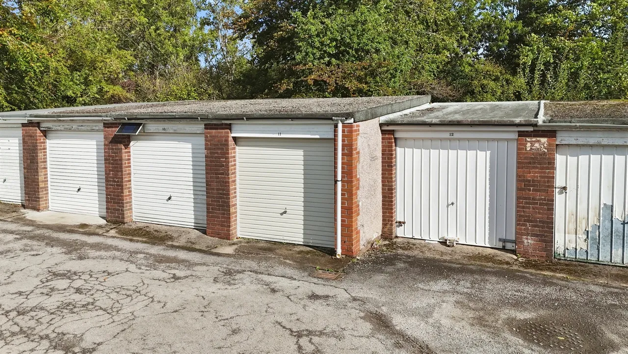 Lee Court Cardiff, CF14, photo 49
