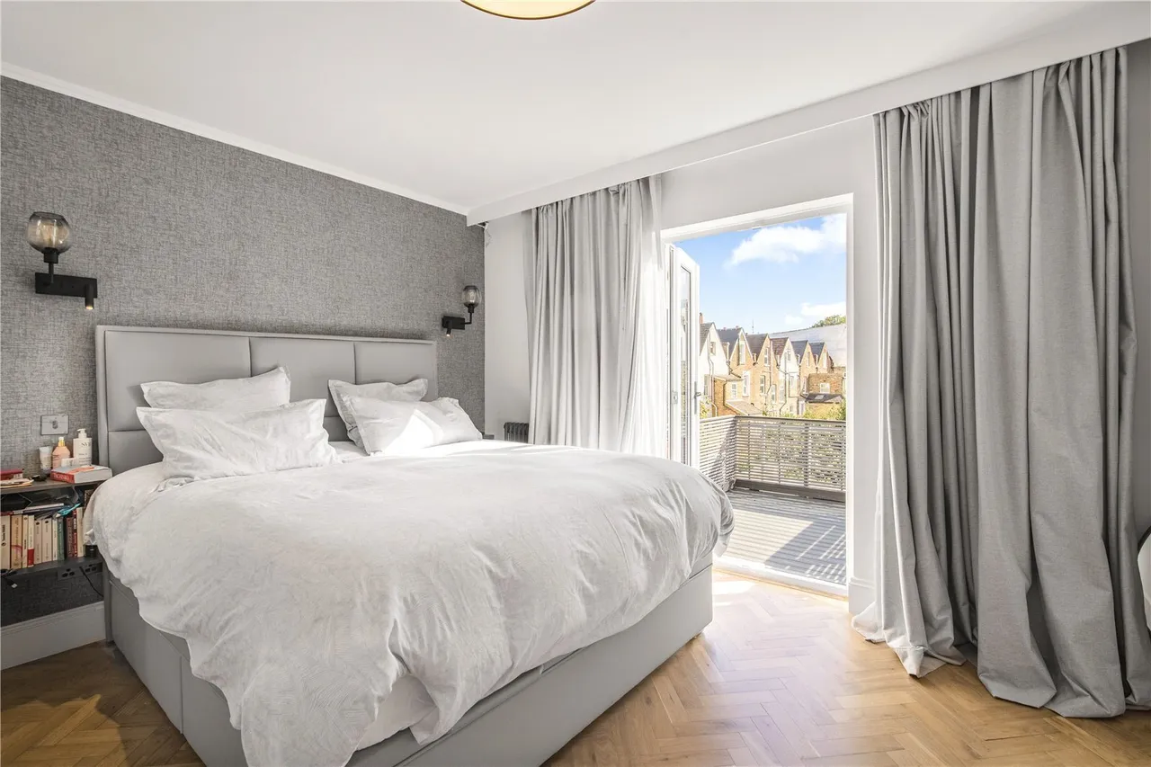Battersea Rise, London, SW11, photo 9