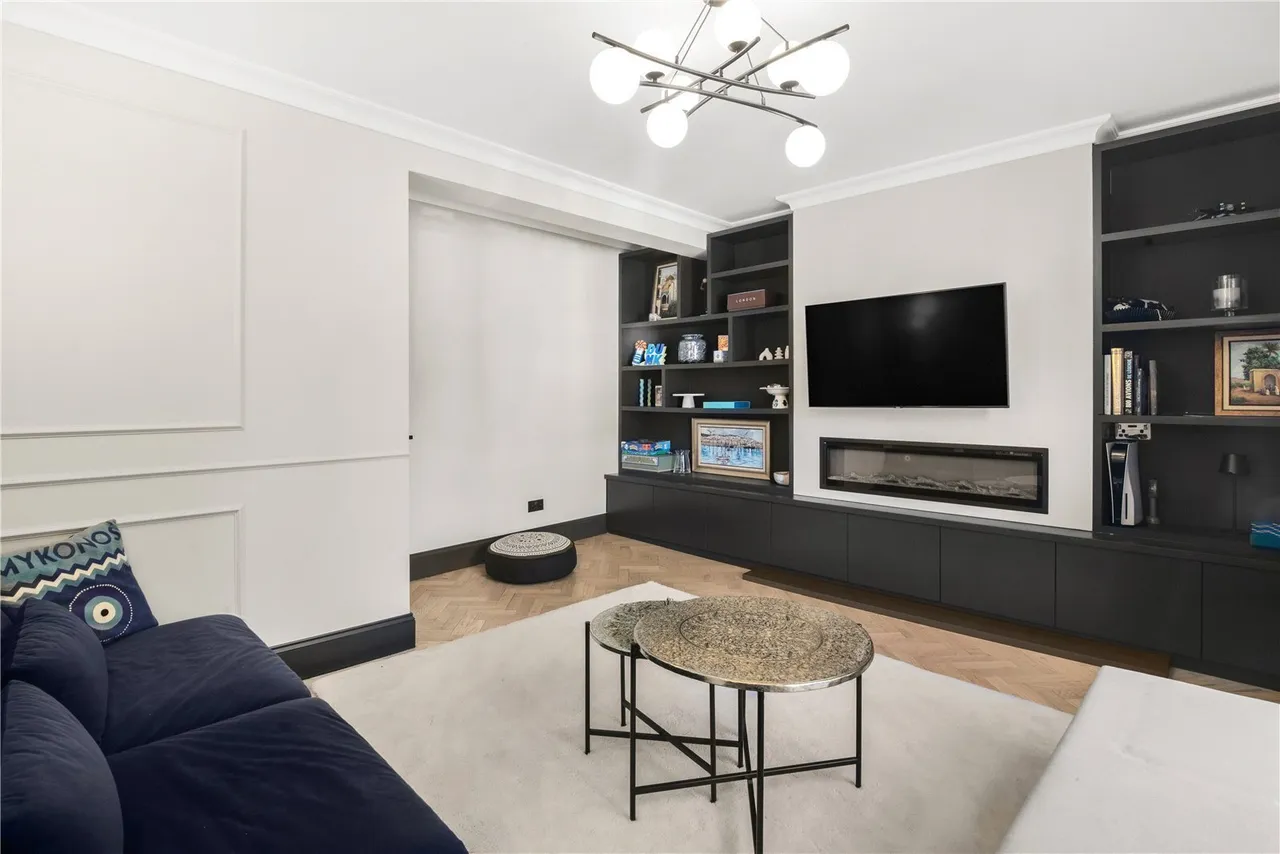 Battersea Rise, London, SW11, photo 15
