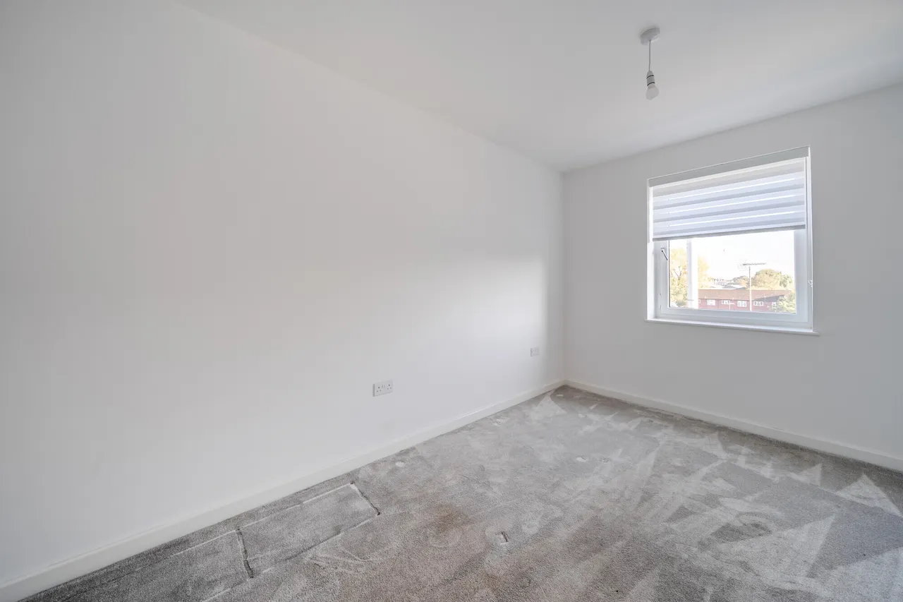 Nightingale Walk, Farnham, GU9, photo 12