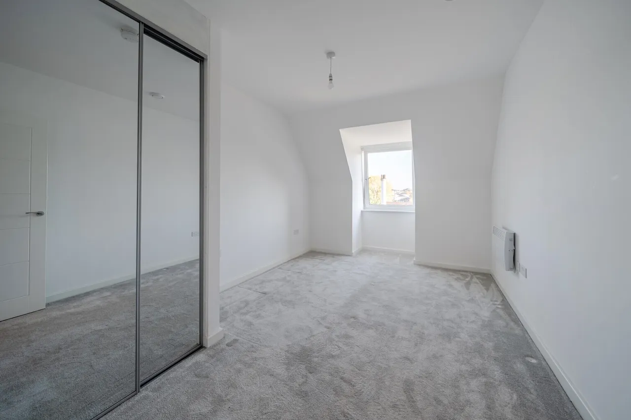 Nightingale Walk, Farnham, GU9, photo 10