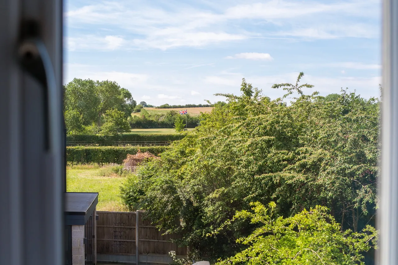 Homefield Cottage, Tilbrook, photo 30