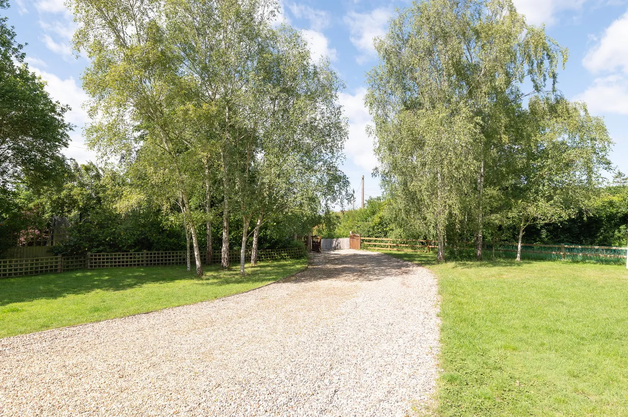 Homefield Cottage, Tilbrook, photo 3