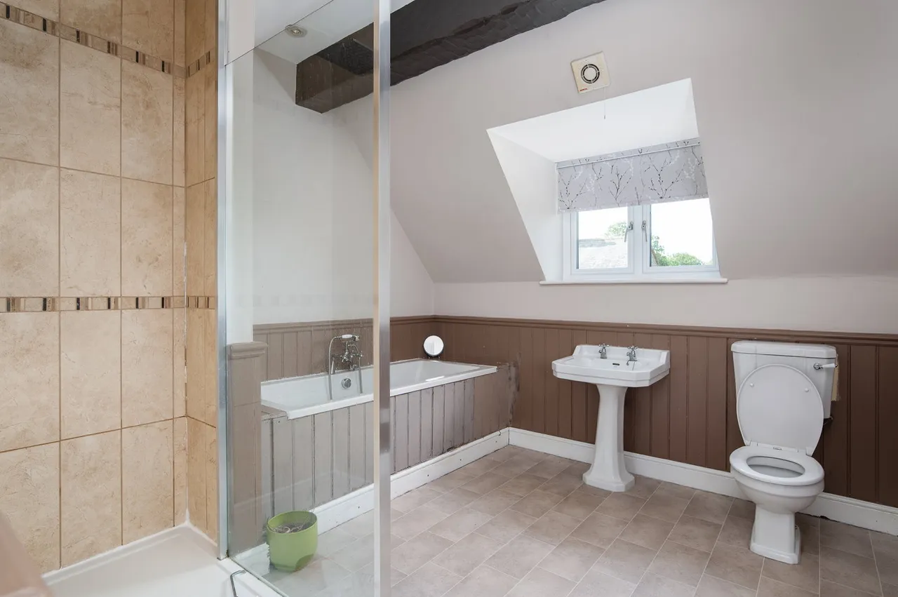 Homefield Cottage, Tilbrook, photo 24