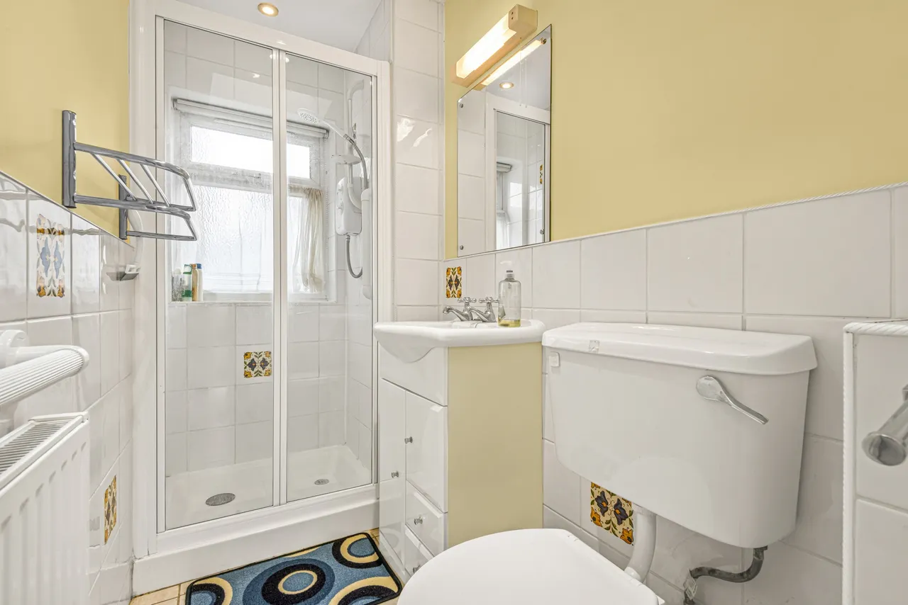Blackmore Avenue, Southall, UB1 3ES, photo 10