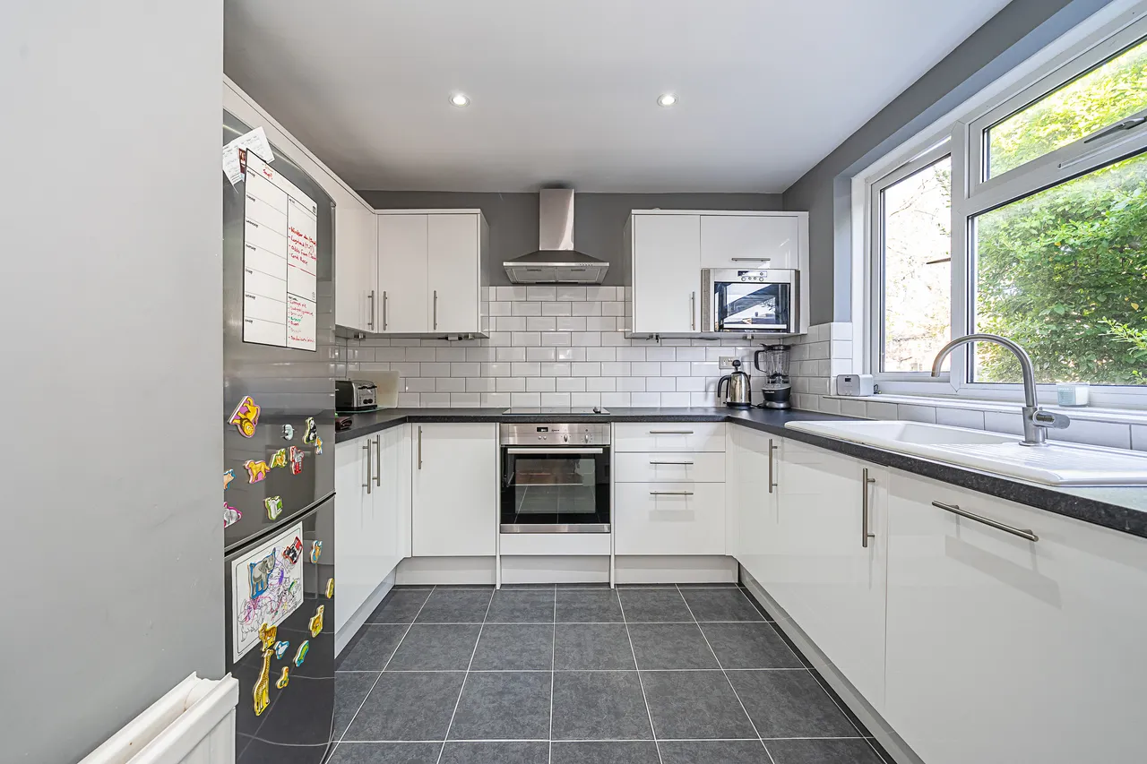 Bolton Road, London, W4, photo 2