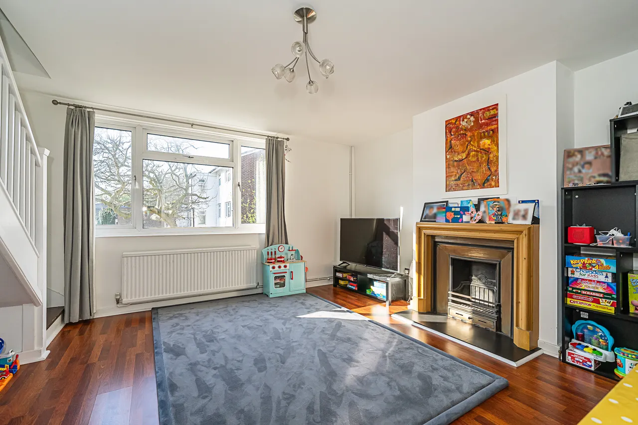 Bolton Road, London, W4, photo 4