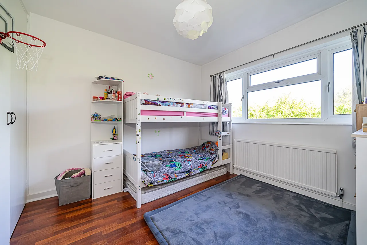 Bolton Road, London, W4, photo 10