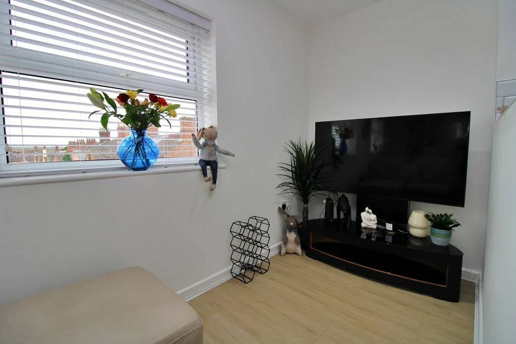 Harvon Garth, Cambridge Street, Rugby, CV21 3FH, photo 4
