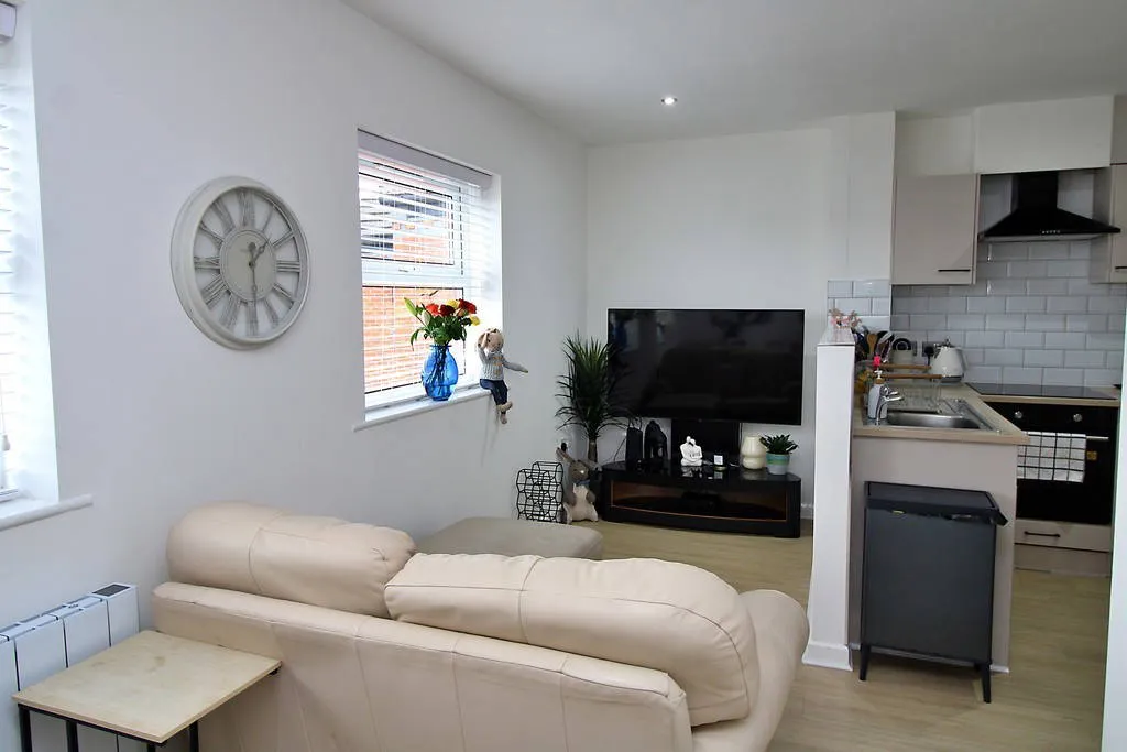 Harvon Garth, Cambridge Street, Rugby, CV21 3FH, photo 3