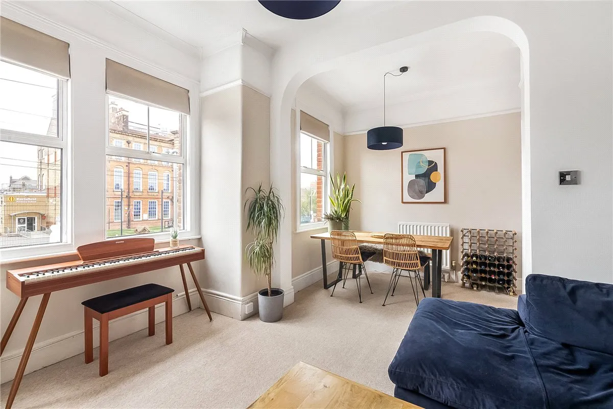 Tranmere Road, London, SW18, photo 2