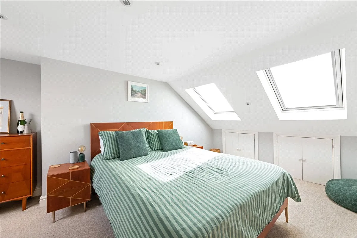 Tranmere Road, London, SW18, photo 10
