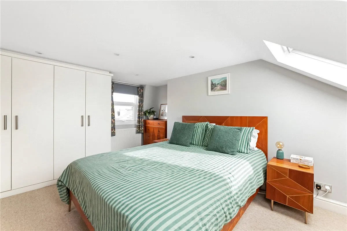 Tranmere Road, London, SW18, photo 8