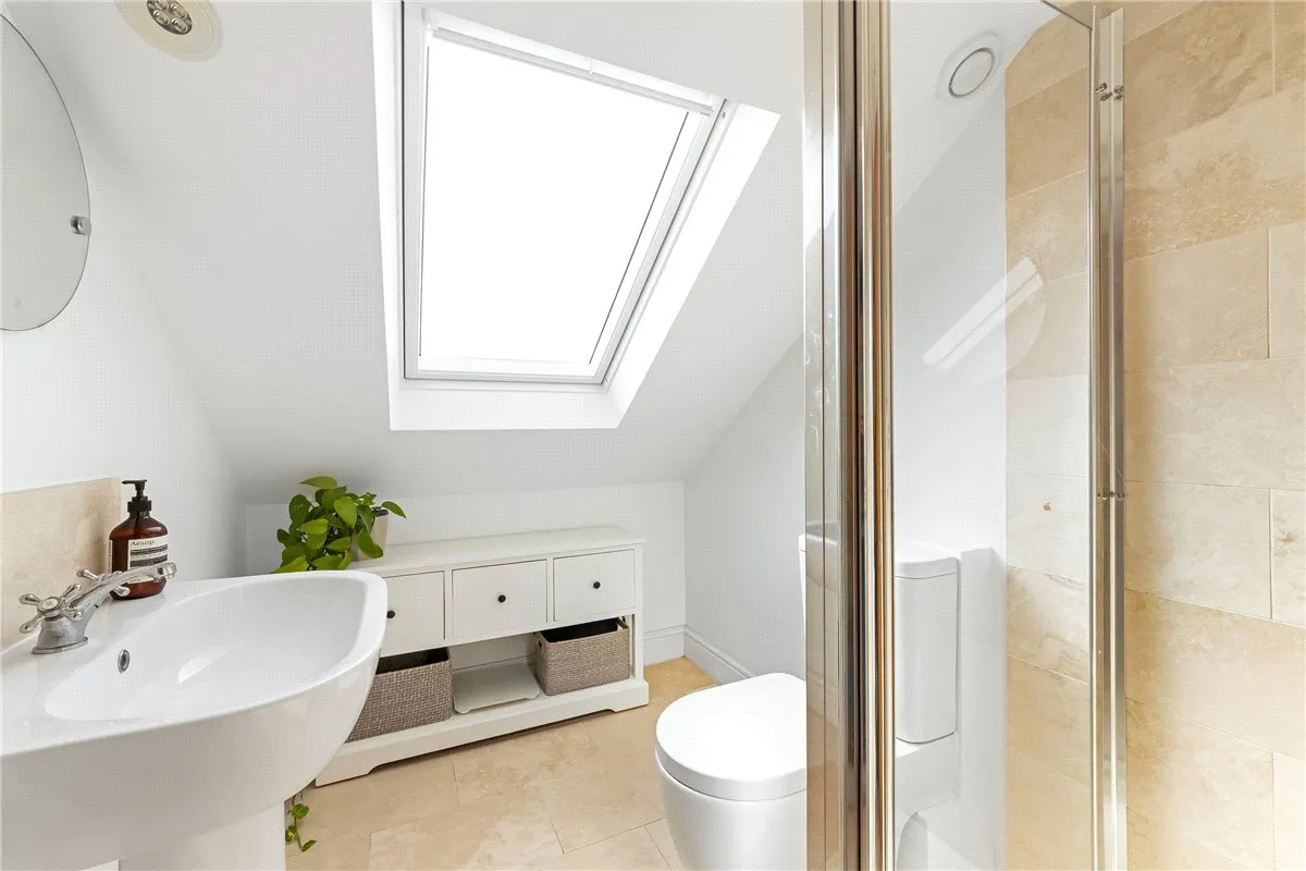 Tranmere Road, London, SW18, photo 11